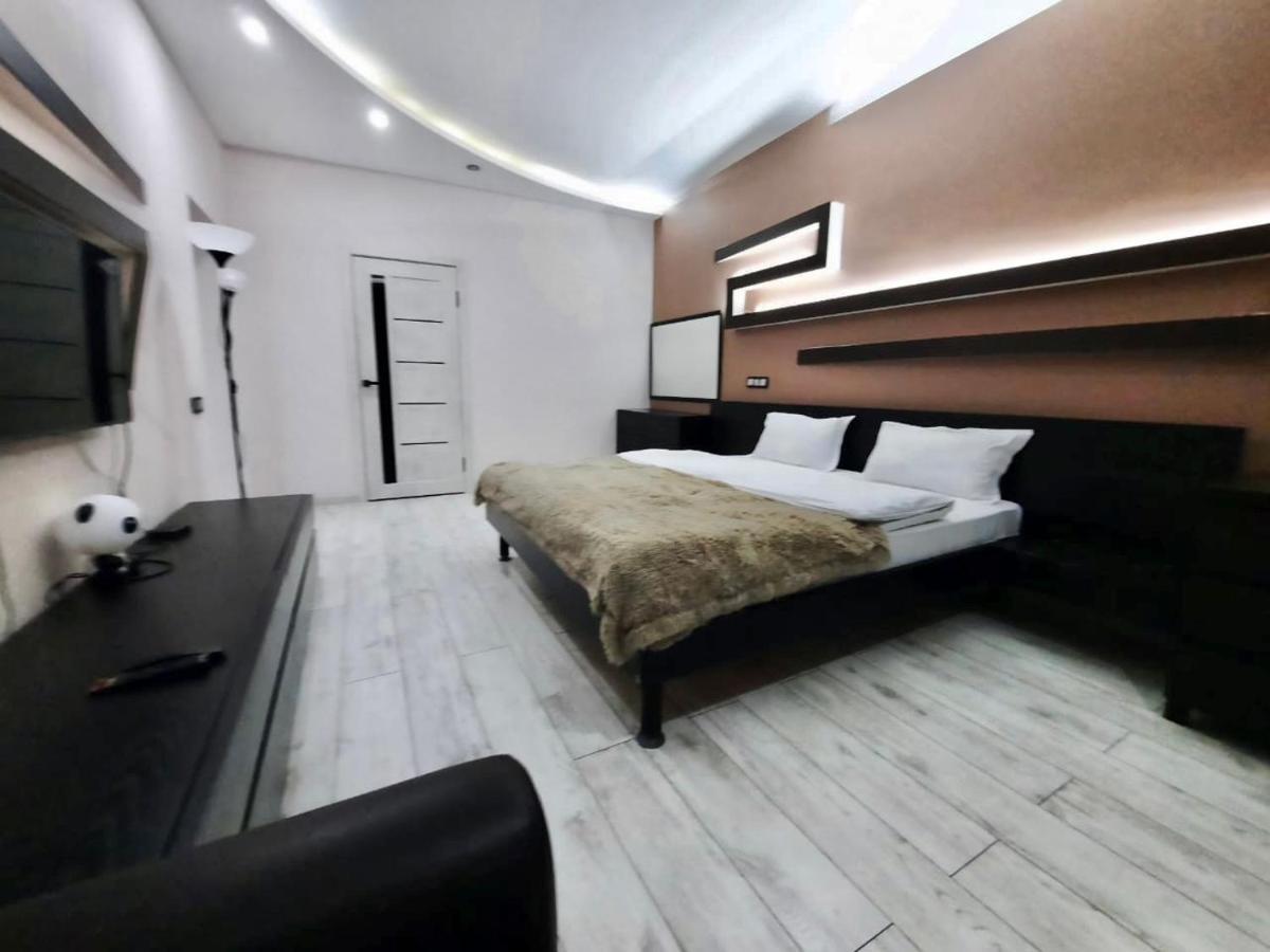 Жк Самал Де Люкс Apartamento Almaty Exterior foto