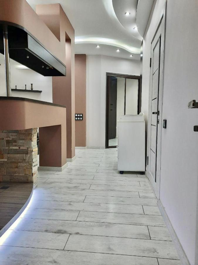 Жк Самал Де Люкс Apartamento Almaty Exterior foto